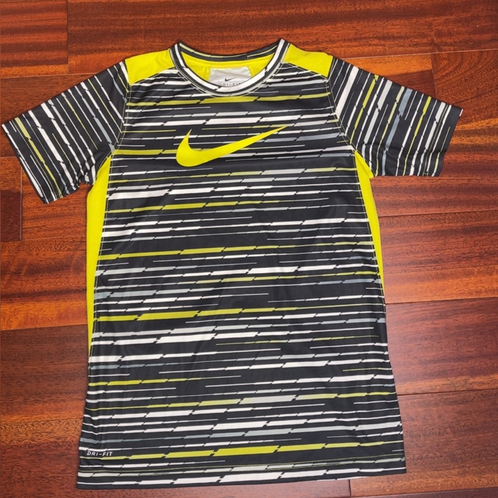 NIKE shirt